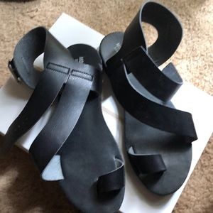 Mossimo black gladiator sandals size 8